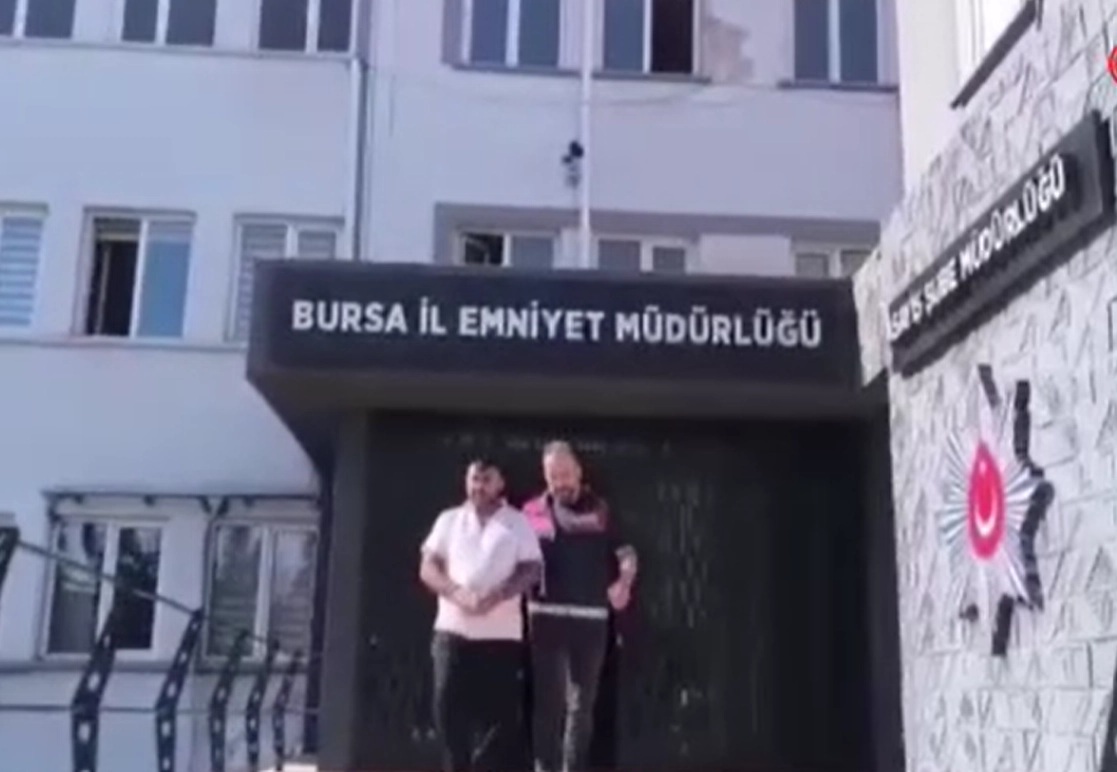 Bursa'da suç makinesi kıskıvrak yakalandı